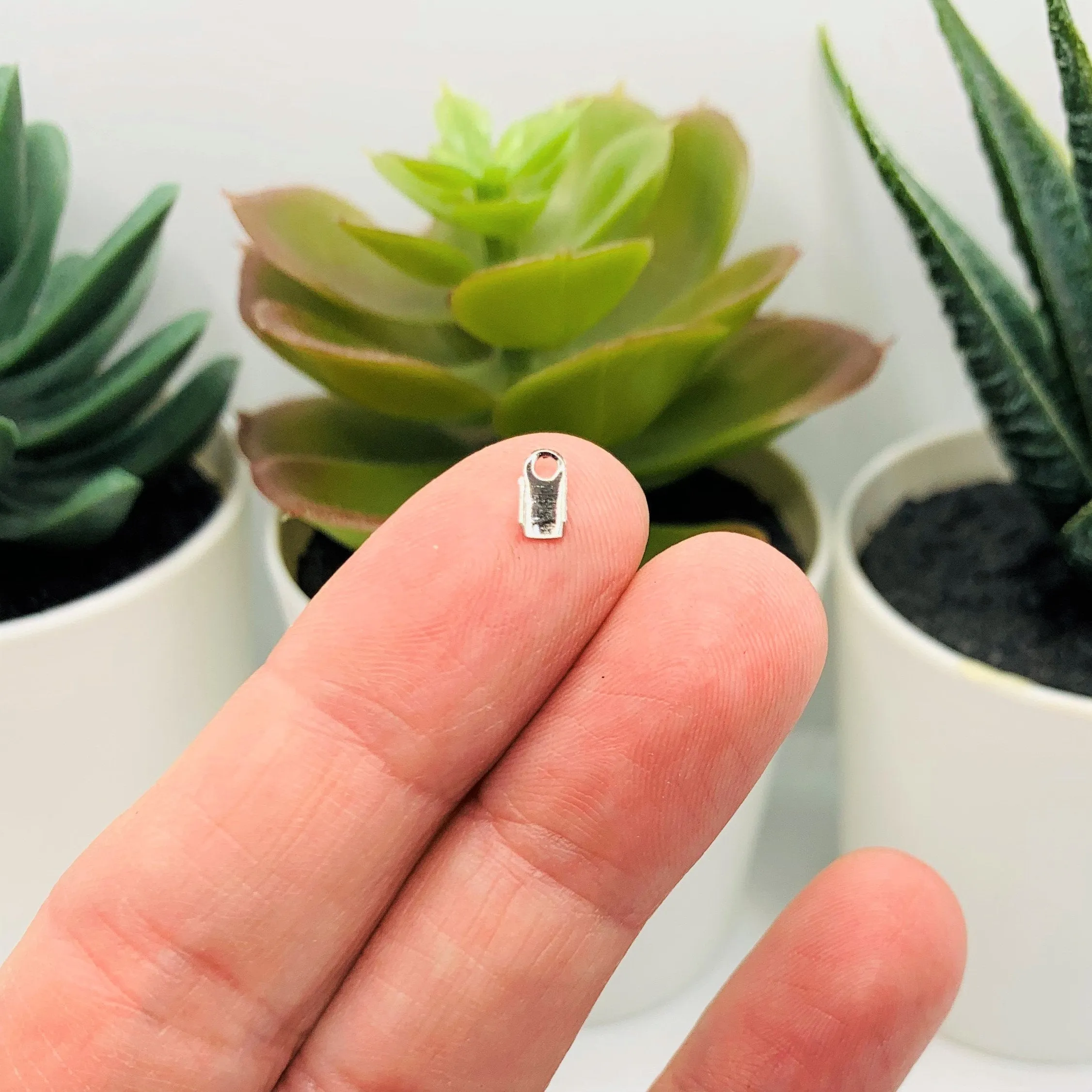 20, 100 or 500 Pieces: Small Silver Flat Cord Cap Ends