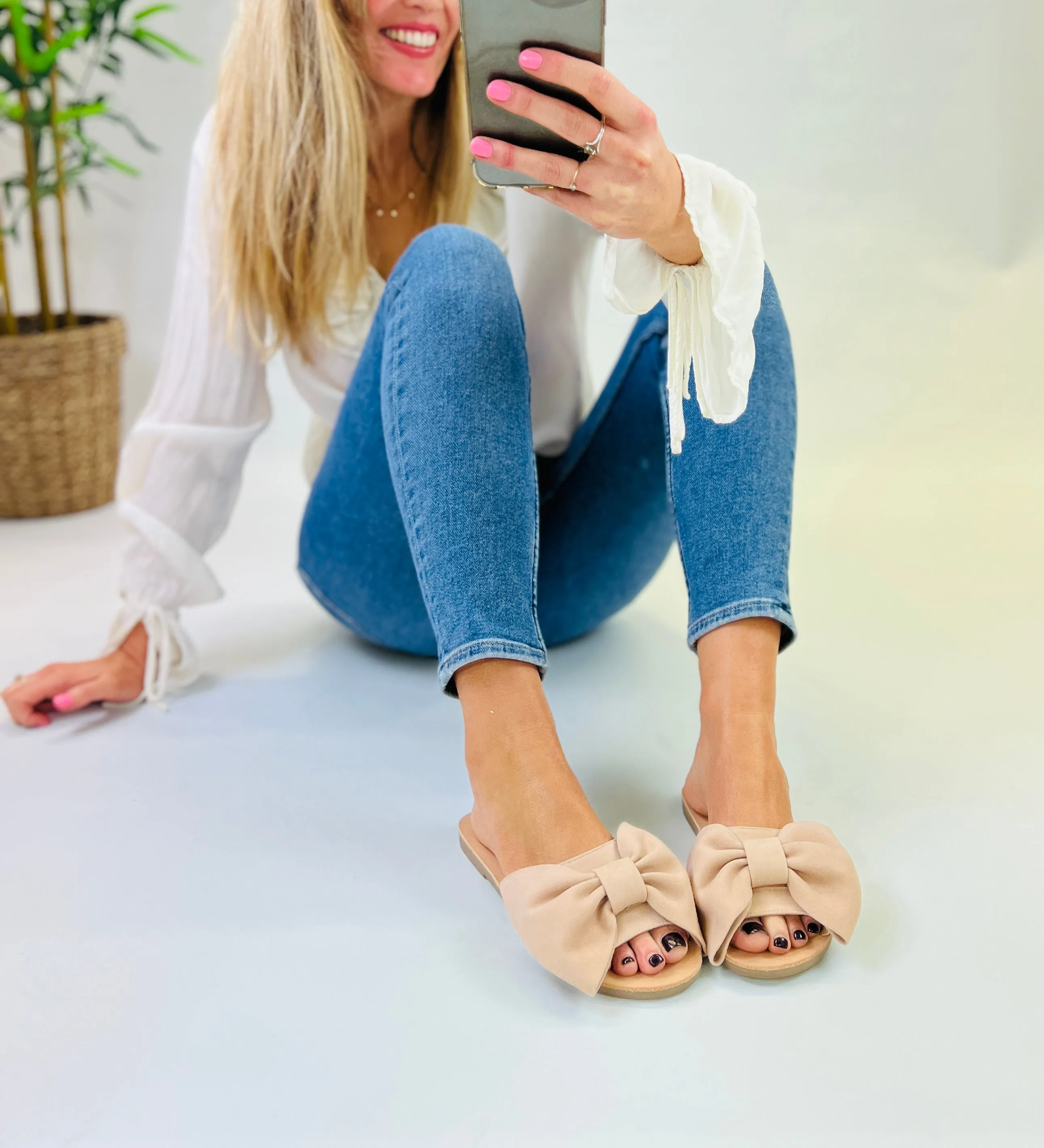 SAMPLE SALE Romance Bow Slider